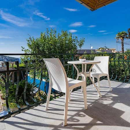 Villa Russo Вико Екуензе Екстериор снимка